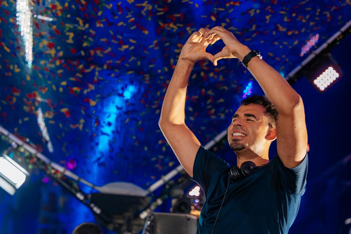 Afrojack Returns to His Roots With Anthemic New Track, "Never Forget You"