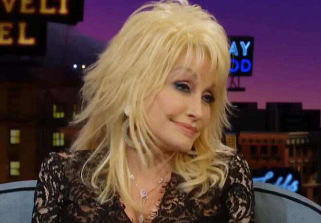 Dolly Parton Gets First #1 Hit On Billboard With Emotional Song