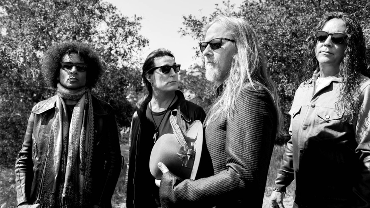 ALICE IN CHAINS’ SEAN KINNEY Suffers Non Life-Threatening Medical Emergency, Tonight’s Show Cancelled