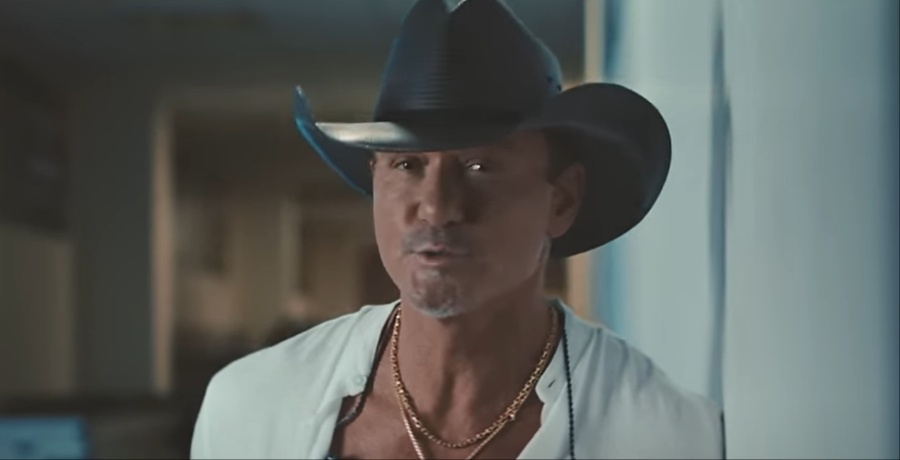 Tim McGraw Returns To Stage After Huge Surgery