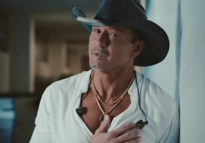 Tim McGraw Leaves Fans In Tears Over Latest Gesture