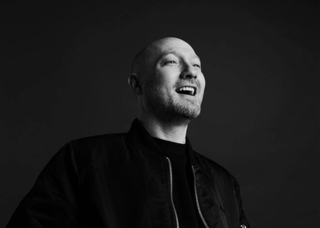 Fan Rushes Stage, Appears to Attack Paul Kalkbrenner During Madrid DJ Set