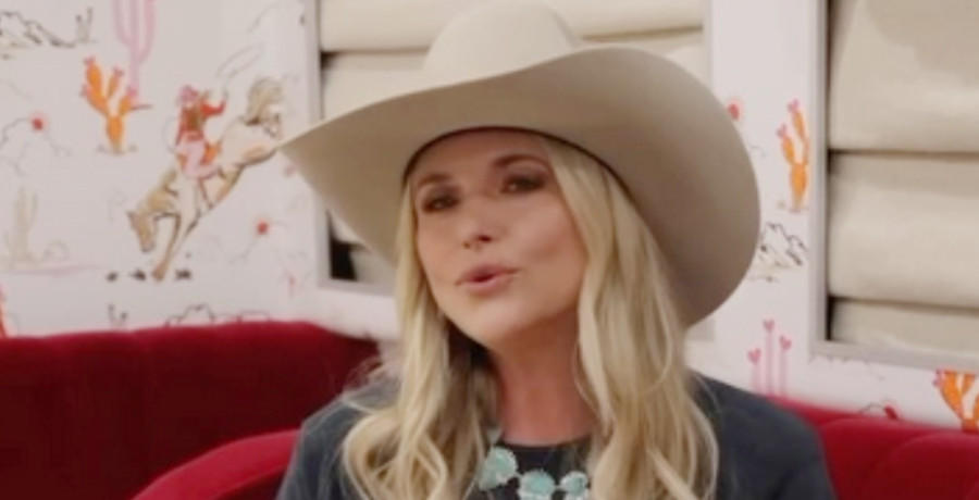 Miranda Lambert Fans Call Her ‘Fire’ In Latest Wild Look
