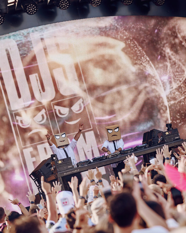 This 100-Track Mashup Crams Two Decades of Dance Anthems Into 13 Minutes