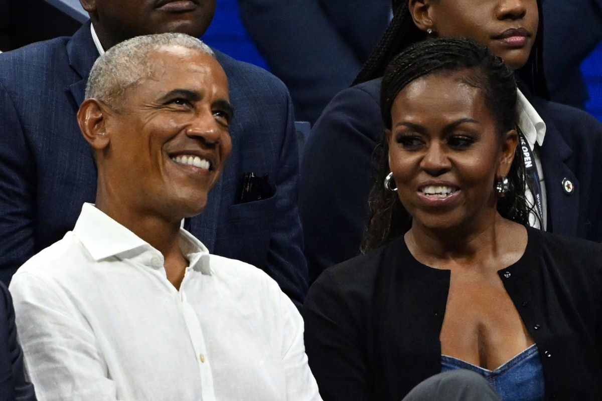 Larry David Returns To TV With Obama After Foam Party Disaster