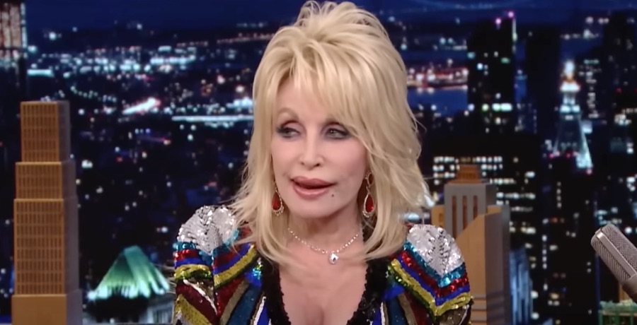 Dolly Parton Issues Stern Warning To Fans