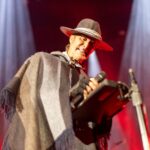 JANE’S ADDICTION Vocalist PERRY FARRELL Sues His Former Bandmates Hours After They Sued Him