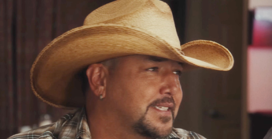 Jason Aldean Gives Epic Relationship Advice At Concert