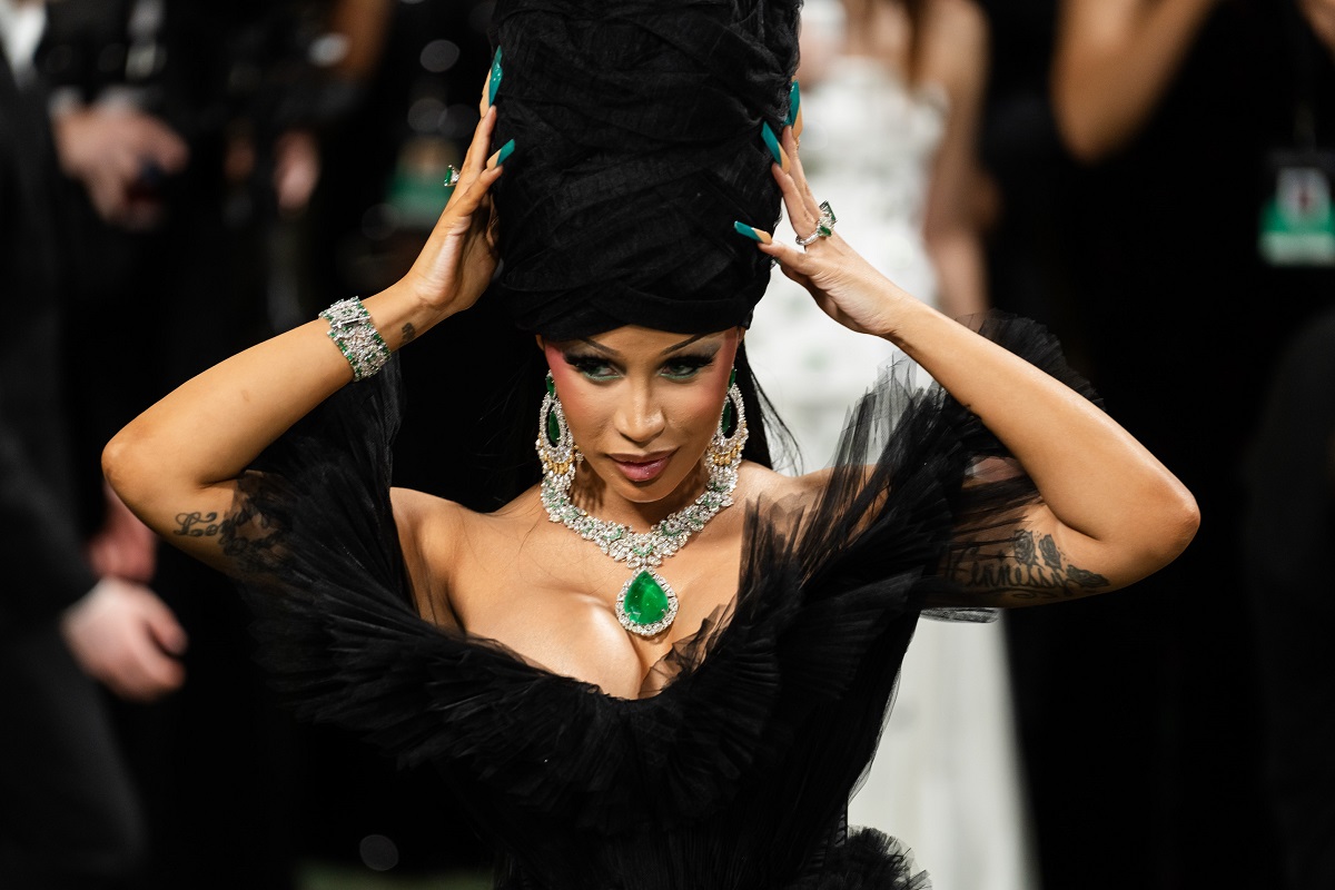 Cardi B’s Wigs Take Over Courtroom During Assault Case
