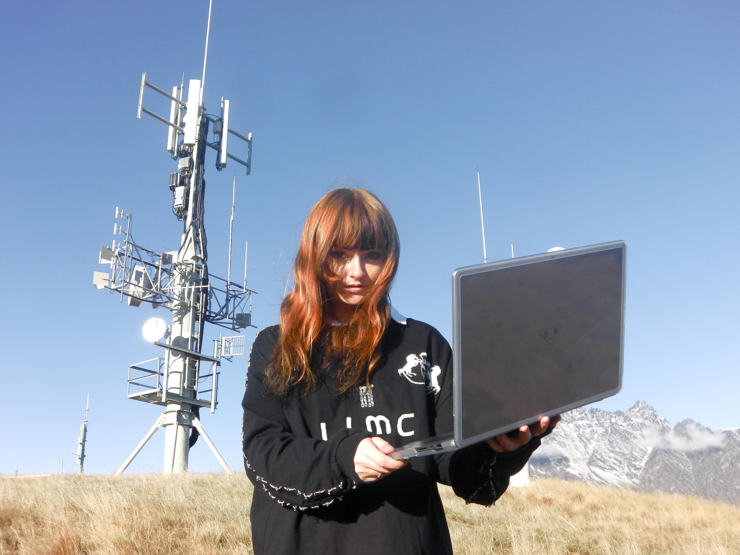 Ninajirachi Rewires Electronic Music With Stunning Debut Album, “I Love My Computer”