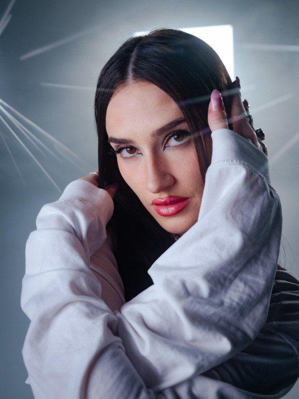 ALLEYCVT Celebrates Caverns Sell-Out With Electrifying Flip of Rihanna's "Rockstar 101"