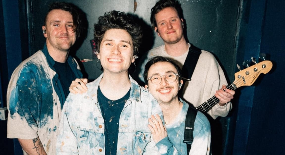 HOLDING ABSENCE’s LUCAS WOODLAND Calls Out AI Band After Being Overtaken on Spotify: “Oppose AI Music, Or Bands Like Us Stop Existing”