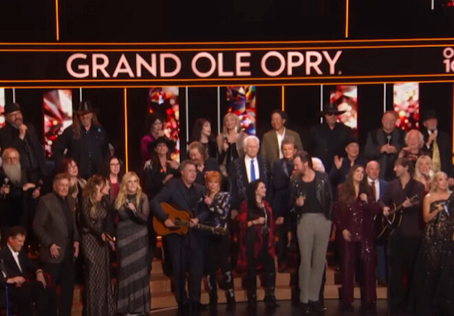 Country Star With #1 Hit Diagnosed With Life-Threatening Disease