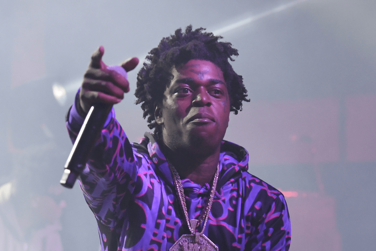 Kodak Black Peforms In His Boxers, Instantly Goes Viral & Sparks Concerns