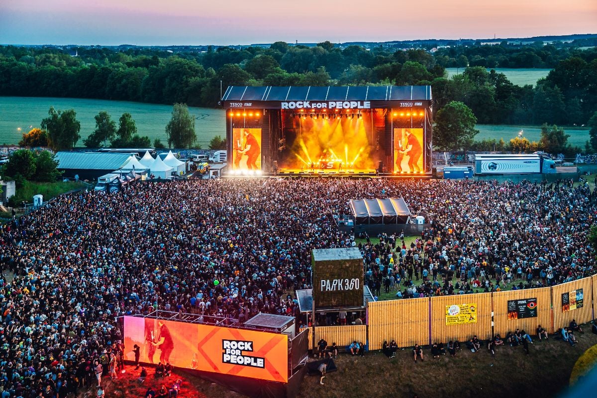 LIMP BIZKIT And GORILLAZ Join BRING ME THE HORIZON And IRON MAIDEN As Headliners At 2026’s Rock For People In The Czech Republic