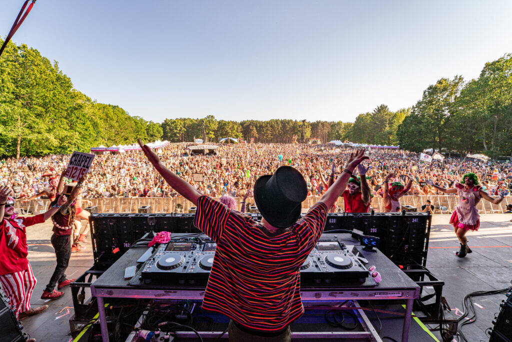 WonkyWilla Drops New EP Alongside Annual Thanksgiving Charity Event