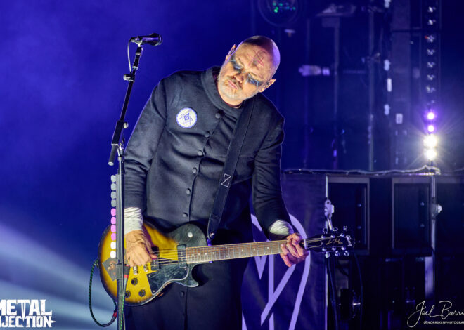 BILLY CORGAN Talks D’ARCY WRETZKY’s Role In THE SMASHING PUMPKINS’ OG Era: “Her Contribution Had A Lot To Do With The Success Of The Band”