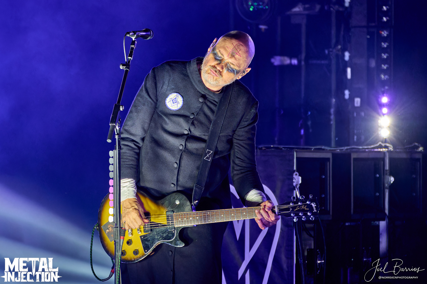 BILLY CORGAN Talks D’ARCY WRETZKY’s Role In THE SMASHING PUMPKINS’ OG Era: “Her Contribution Had A Lot To Do With The Success Of The Band”