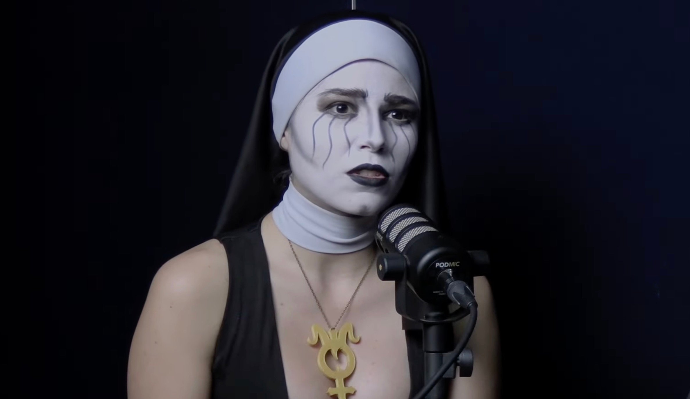 Ex-DOGMA Guitarist AMBER MALDONADO Accuses DOGMA’s Management Of Manipulation, Abuse & Using AI Scripts For Interviews