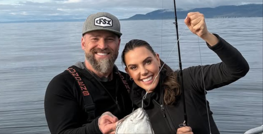 Fans Slam Zac Brown And Kendra Scott’s Engagement, ‘Worried’