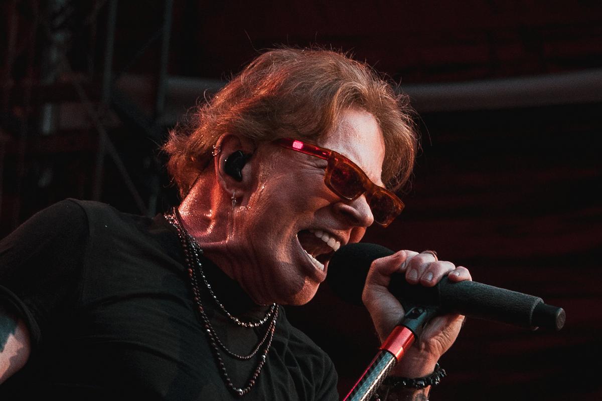 Hotel Chef Allegedly Fired After Taking Photo With Axl Rose