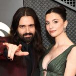 Jay Weinberg + Wife Chloe Reveal They’re Having a Baby