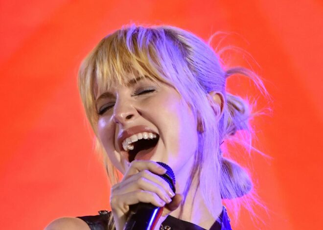 Hayley Williams Sends Message to Racist, Sexist + Anti-Trans Fans